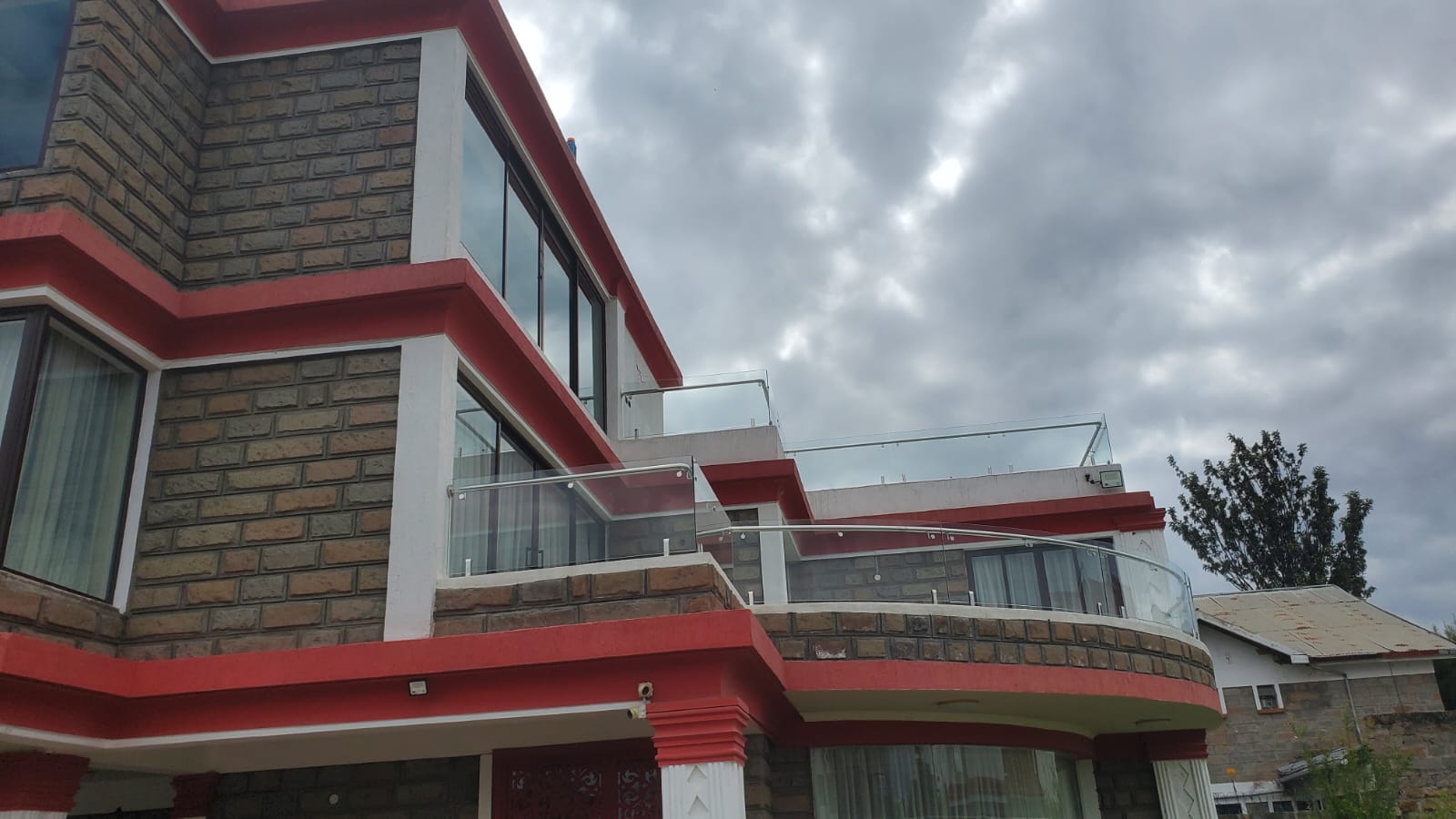 GLASS BALCONY, image 2 of 4